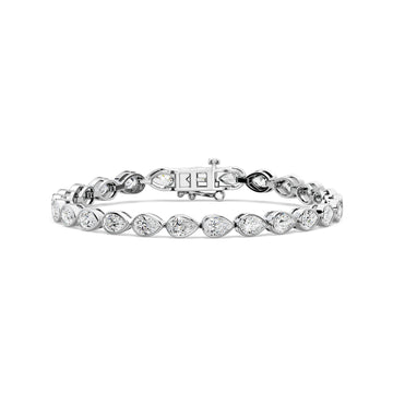 9.5 CTTW Pear Shape Diamond Bracelet in Gold – Elegant Statement Piece