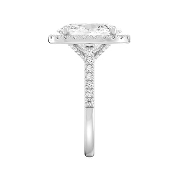 5.5/8 CTW.Elegant Oval Halo Engagement Ring with Tight Halo Design
