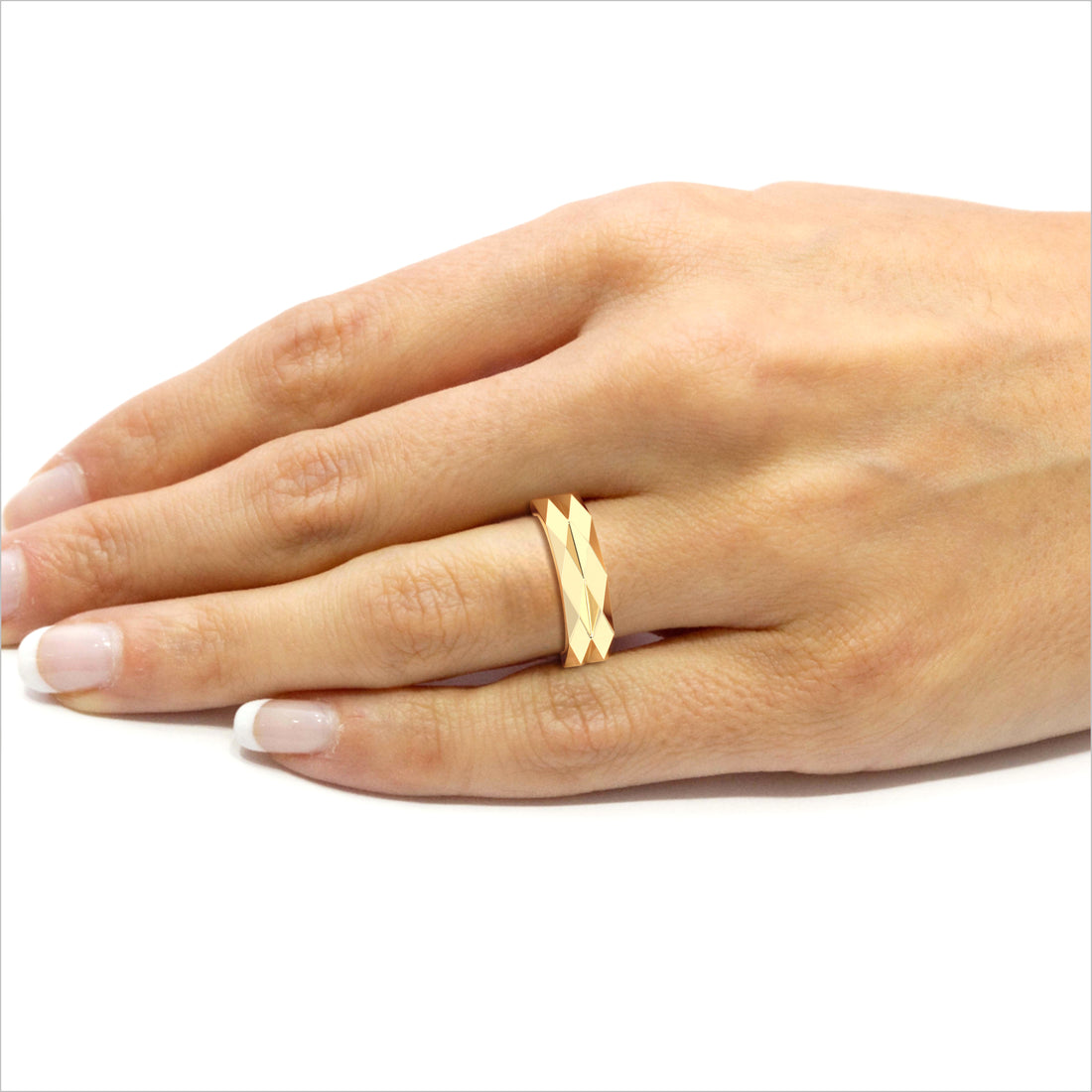 Italian-Inspired Plain Gold Bands with Haringborn Pattern and Mirror Finish Polish